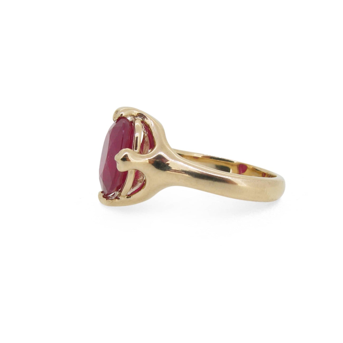 Majesty Ring with Ruby in 9ct Ina Gold