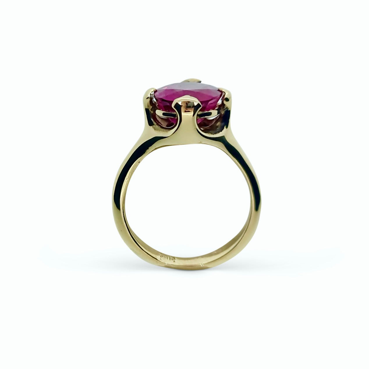 Majesty Ring with Pink Tourmaline in 9ct Ina Gold