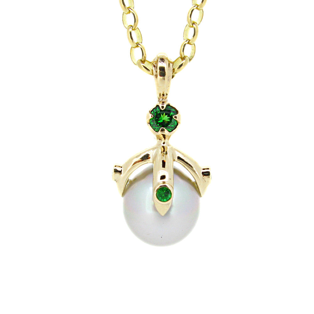 Queen Orb Pendant with silver white pearl and tsavorite garnet, in 9ct Ina Gold